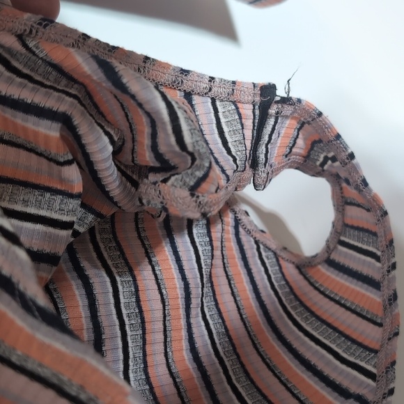 Wild Fable Pink Stripe V Neck Long Sleeve Bodysuit Shirt - Picture 4 of 6